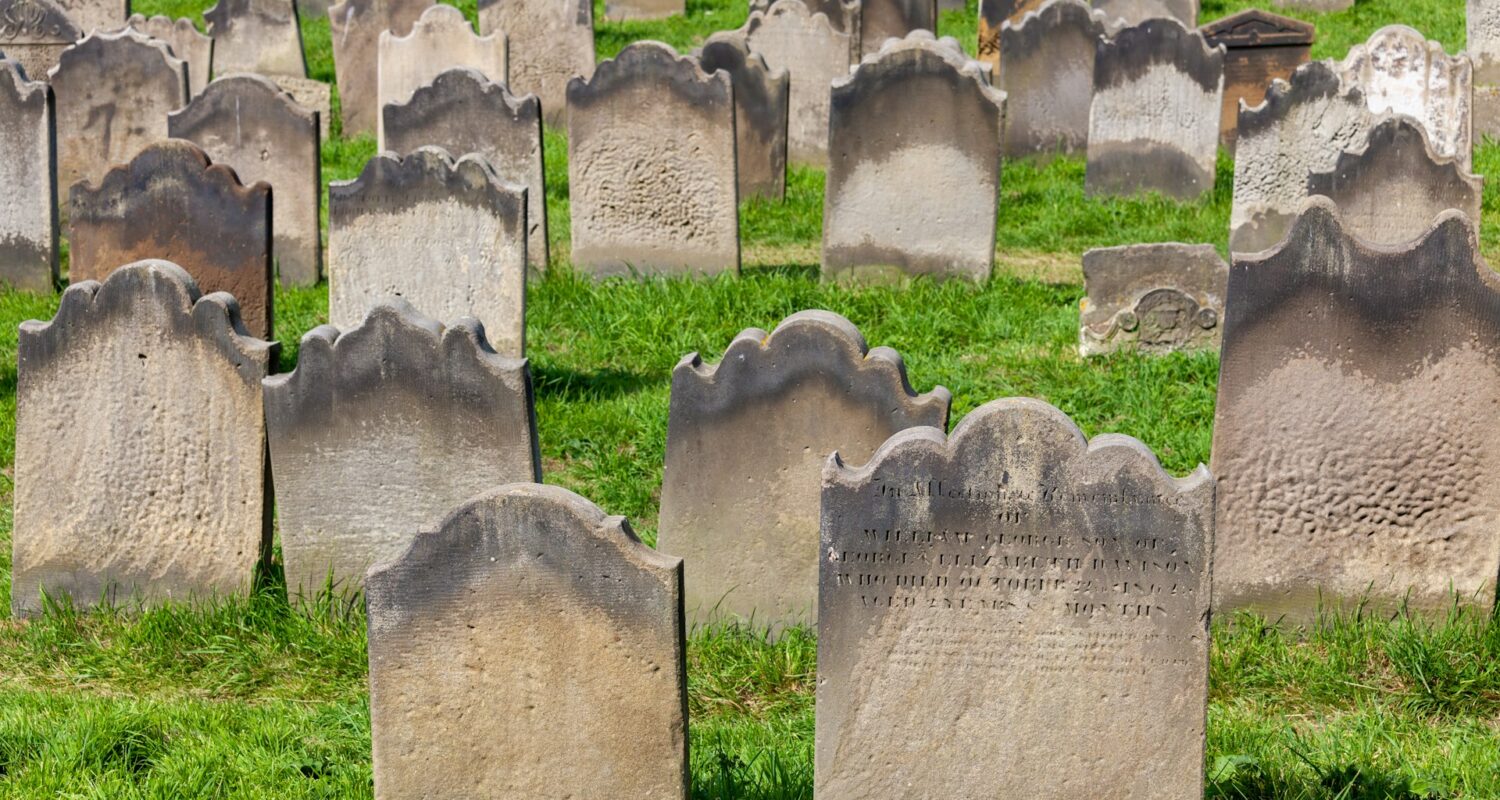 Choisir une pierre tombale pour se recueillir sur la tombe d’un être cher 4